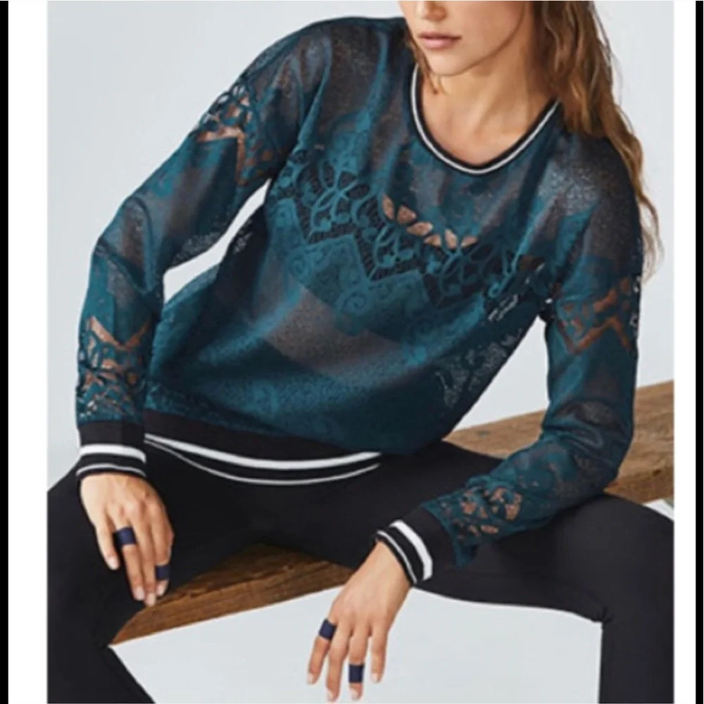 FABLETICS TOP - Picture 1 of 5